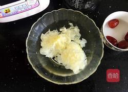 红枣银耳汤的做法图解2