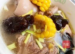 家常玉米排骨汤的做法图解12