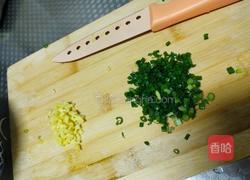 自制葱油饼的做法图解1
