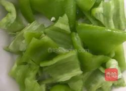 青椒炒土豆片的做法图解2