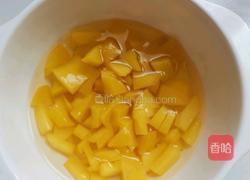 水果粥的做法图解2