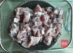 土豆烧排骨的做法图解2