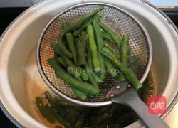 蒜香四季豆的做法图解5