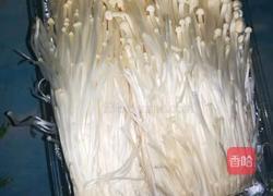 懒人拌金针菇的做法图解1