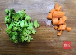 西兰花鸡肉糕的做法图解7