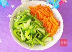 胡萝卜青椒炒肉的做法图解3