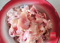 土豆烧鸡肉的做法图解1
