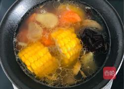 瓦罐排骨玉米汤的做法图解8