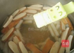 白萝卜豆腐干汤的做法图解6