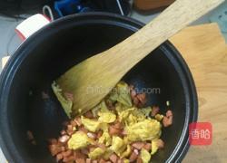 火腿鸡蛋炒面的做法图解7