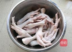 泡椒鸡爪的做法图解1