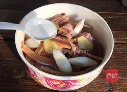 脊骨鱿鱼汤的做法图解6