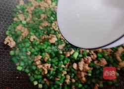 蒜苔炒肉末的做法图解6