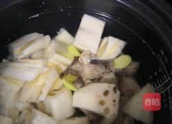 排骨藕汤的做法图解4