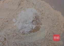 猪肉粉条包子的做法图解1