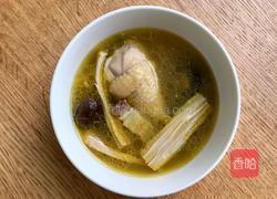 花菇腐竹咸肉鸡汤的做法图解3