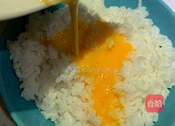 香肠三丁蛋炒饭的做法图解2