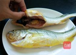 煎黄花鱼的做法图解3