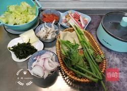辣白菜芝士火锅的做法图解1