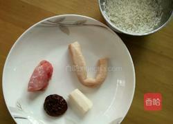 小肠香菇肉末粥的做法图解1