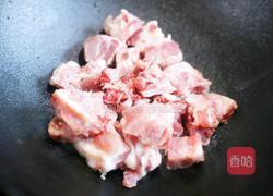 莲藕排骨汤的做法图解3