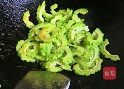 苦瓜炒肉片的做法图解9