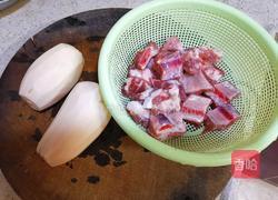 蒸排骨莲藕的做法图解1