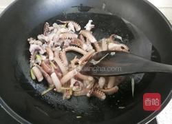 洋葱炒鱿鱼须的做法图解7
