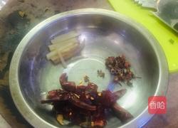 酸豆角炒肉末的做法图解2
