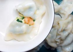 韭菜鸡蛋鲜虾水饺