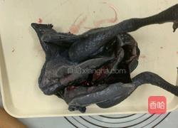 无水高丽参炖乌鸡（闽南滴汤)的做法图解1