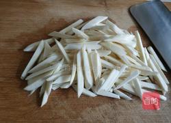 番茄肉丝茭白汤的做法图解3