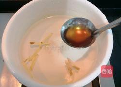 口蘑枸杞瘦肉汤的做法图解11