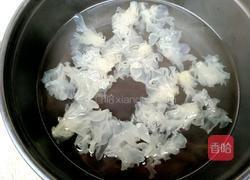 枸杞马蹄玉米糖水的做法图解3