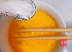 鸡蛋蒜苔炒肉的做法图解3