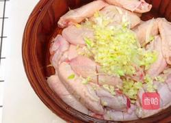 只用葱姜蒜，就可以做出烧烤味的蒜蓉鸡翅的做法图解7