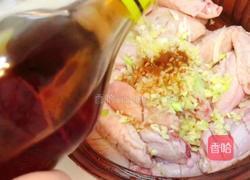 只用葱姜蒜，就可以做出烧烤味的蒜蓉鸡翅的做法图解9