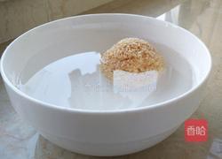  银耳雪梨汤的做法图解1