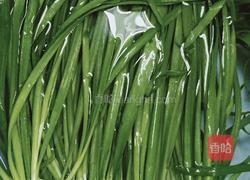 虾米鸡蛋韭菜盒子的做法图解1