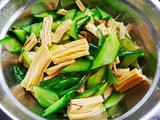 炝拌腐竹黄瓜