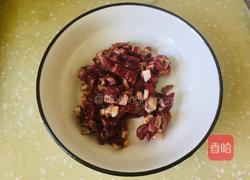 萝卜干炒牛肉的做法图解2