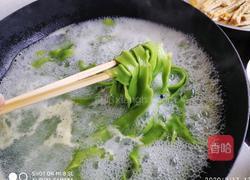 香菇鸡蛋酱菠菜面的做法图解10