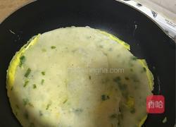 鸡蛋葱油饼的做法图解13