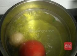 番茄鸡蛋菠菜面块的做法图解2