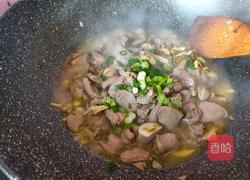 雪菜炒鸭心的做法图解9