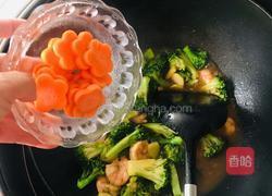 西蘭花炒蝦仁的做法图解13