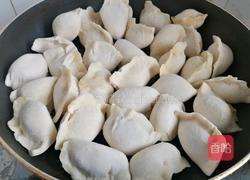 快手煎饺的做法图解3