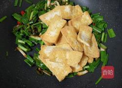 蒜苗炒豆腐便当的做法图解7