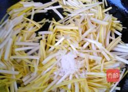 蒜黄鸡蛋的做法图解3