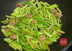 蒜薹炒肉的做法图解5